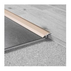 Logoclic Overgangsprofil Med Plastdyvler Sand 270x3,2 Cm